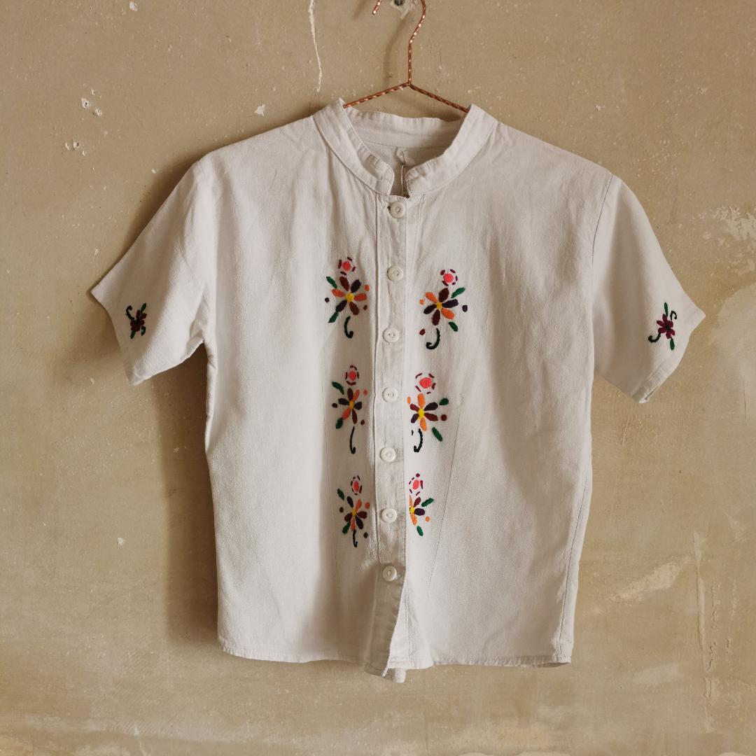 Chemise vintage broderie fleurs